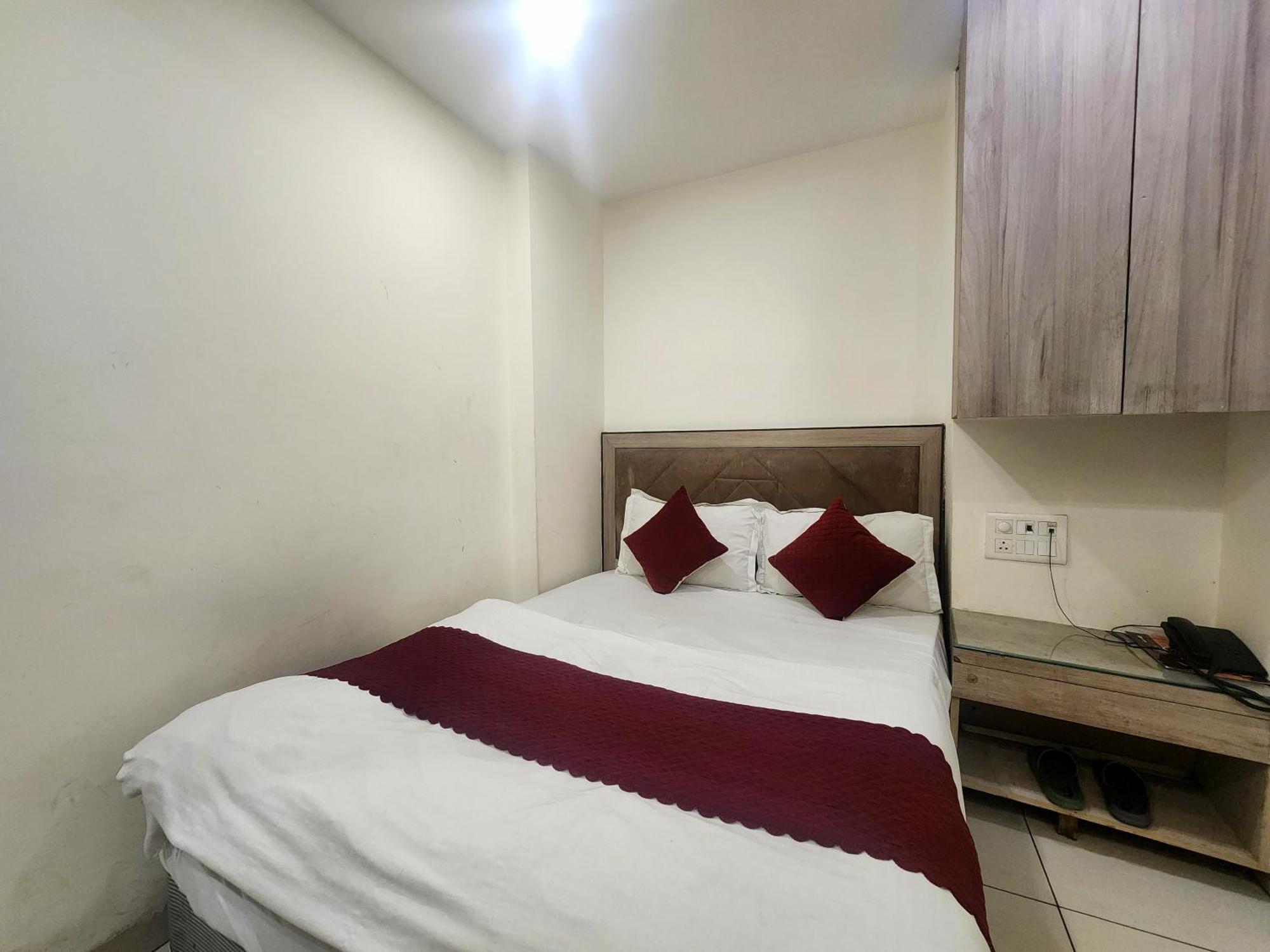 Hotel Merry Gold New Delhi Ngoại thất bức ảnh